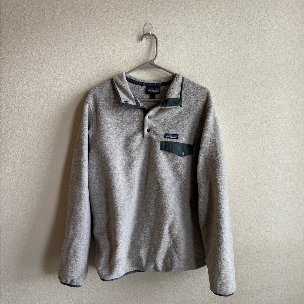 Women's Lightweight Synchilla Snap-T Pullover - Oatmeal Heather w/Nouveau Green - Picture 3 of 8